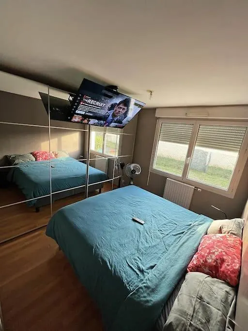 Apt. Entier 2 Chambres Eurexpo Garage Bron Apartment